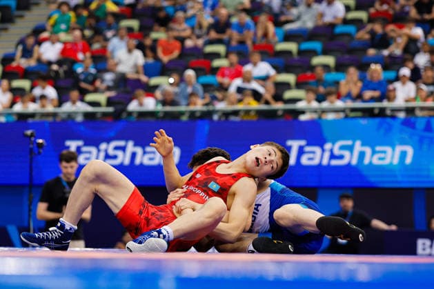 U17, U 17 Wrestling World Championships 48kg GR - Soltan Iusupov (RUS) df. Ali Almas (KAZ) *** U17 Wrestling World Championships, 48 kg Greco-Roman: Soltan Iusupov (RUS) defeated Ali Almas (KAZ) Copyright: xKostadinxAndonovx UWW-U17-WC-BAKU-2026