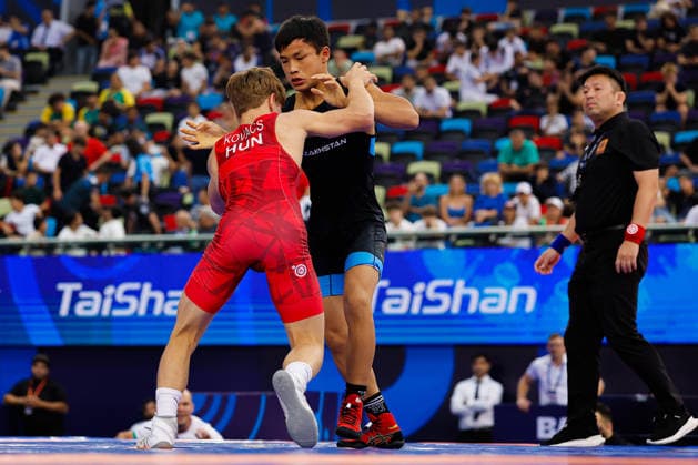 U17, U 17 Wrestling World Championships 55kg GR - Diyar Amanali (KAZ) df. Keve Vazul Kovacs (HUN) *** U17 Wrestling World Championships, 55 kg Greco-Roman: Diyar Amanali (KAZ) defeated Keve Vazul Kovacs (HUN) by fall Copyright: xKostadinxAndonovx UWW-U17-WC-BAKU-2026