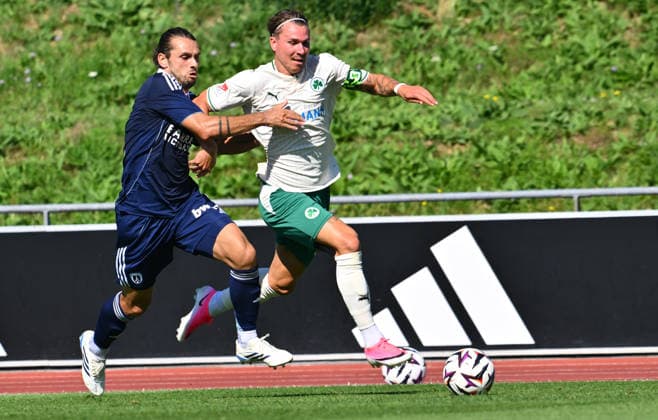28.07.2026 - Fussball - Saison 2026 2027 - Testspiel Freundschaftsspiel Vorbereitungsspiel - Paris FC - SpVgg Greuther Fürth ( Kleeblatt ) - - Sportfoto Zink - xwoxzix - regulations prohibit any use of photographs as image sequences and or quasi-video - only for editorial use - Vincent Marchetti (4, Paris FC) Felix Klaus (30, SpVgg Greuther Fürth ) *** July 28, 2026 Soccer Season 2026–2027 Exhibition Match Friendly Match Preseason Match Paris FC SpVgg Greuther Fürth Kleeblatt Sports Photo Zink xwoxzix Regulations prohibit any use of photographs as image sequences and or quasi-video; for editorial use only. Vincent Marchetti 4, Paris FC; Felix Klaus 30, SpVgg Greuther Fürth