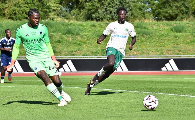 28.07.2026 - Fussball - Saison 2026 2027 - Testspiel Freundschaftsspiel Vorbereitungsspiel - Paris FC - SpVgg Greuther Fürth ( Kleeblatt ) - - Sportfoto Zink - xwoxzix - regulations prohibit any use of photographs as image sequences and or quasi-video - only for editorial use - Obed Nkambadio (16, Paris FC) Omar Sillah (42, SpVgg Greuther Fürth ) *** July 28, 2026 Soccer Season 2026–2027 Exhibition Match Friendly Match Preseason Match Paris FC SpVgg Greuther Fürth Kleeblatt Sports Photo Zink xwoxzix Regulations prohibit any use of photographs as image sequences and or quasi-video; for editorial use only. Obed NkAmbadio 16, Paris FC; Omar Sillah 42, SpVgg Greuther Fürth