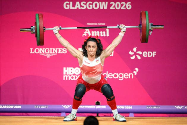 July 28, 2026, Glasgow, Scotland: Englands Sarah Davies SMALE in action..Womens Snatch Weightlifting. 67Kg.Glasgow Commonwealth Games at Tollcross International swimming Centre Glasgow, Scotland on Tuesday 28th July 2026. Glasgow Scotland - ZUMAr144 20260728_zap_r144_005 Copyright: xJaynexRussellx