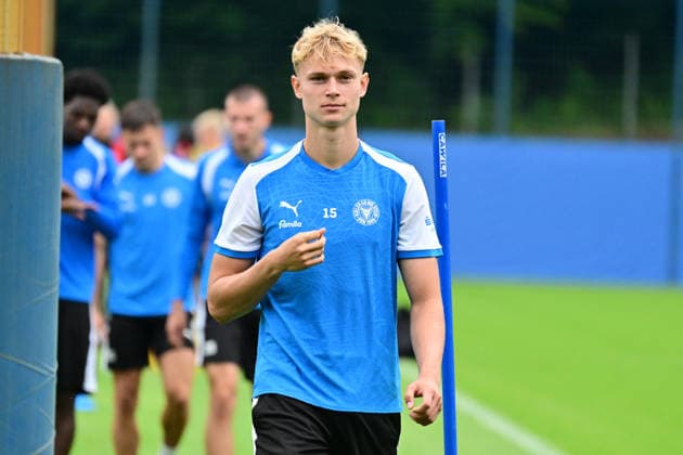 28.07.2026, Fußball, Herren, 2.BL, Saison 2026 2027, Training Holstein Kiel Kasper Davidsen Kiel, Projensdorf Projensdorf, Trainigsplatz Schleswig-Holstein Deutschland *** July 28, 2026, Soccer, Men s, 2nd Division, 2026–2027 Season, Holstein Kiel Training, Kasper Davidsen, Kiel, Projensdorf, Projensdorf, Training Field, Schleswig-Holstein, Germany