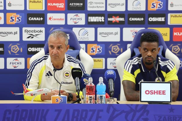 Fenerbahce press conference, PK, Pressekonferenz in Poland ZABRZE, POLAND - JULY 28: Coach Ismail Kartal (L) and Nelson Semedo (R) of Fenerbahce speak during a press conference ahead of the UEFA Champions League second qualifying round match between Gornik Zabrze and Fenerbahce at Arena Zabrze in Zabrze, Poland on July 28, 2026. Jakub Porzycki Anadolu Zabrze Poland. Editorial use only. Please get in touch for any other usage.  Copyright: x2026xAnadoluxJakubxPorzyckix