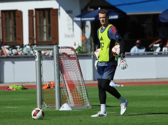 28.07.2026, FC Bayern Muenchen, Trainingslager am Tegernsee , Fussball, im Bild: Manuel Neuer (FC Bayern Muenchen) *** July 28, 2026, FC Bayern Munich, Training Camp at Lake Tegernsee, Soccer, Sports, Pictured: Manuel Neuer, FC Bayern Munich