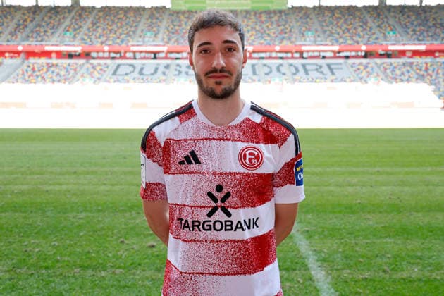Düsseldorf , Deutschland, 3. Fussball Bundesliga Saison 2026 2027 Marcel Benger ; Fortuna Düsseldorf 1895 ; 3.Liga, Porträttermin 2026 2027, *** Düsseldorf, Germany, 2026–2027 Bundesliga Season, Marcel Benger, Fortuna Düsseldorf 1895, 3. Liga, Photo Shoot 2026–2027,