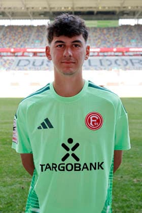 Düsseldorf , Deutschland, 3. Fussball Bundesliga Saison 2026 2027 Louis Lord ; Fortuna Düsseldorf 1895 ; 3.Liga, Porträttermin 2026 2027, *** Düsseldorf, Germany, 2026–2027 Bundesliga Season, Louis Lord, Fortuna Düsseldorf 1895, 3. Liga, Photo Shoot 2026–2027,