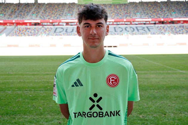 Düsseldorf , Deutschland, 3. Fussball Bundesliga Saison 2026 2027 Louis Lord ; Fortuna Düsseldorf 1895 ; 3.Liga, Porträttermin 2026 2027, *** Düsseldorf, Germany, 2026–2027 Bundesliga Season, Louis Lord, Fortuna Düsseldorf 1895, 3. Liga, Photo Shoot 2026–2027,