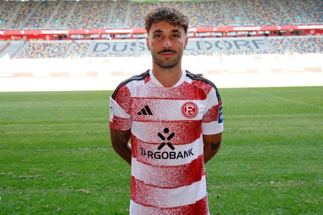 Düsseldorf , Deutschland, 3. Fussball Bundesliga Saison 2026 2027 Fabian Schleusener ; Fortuna Düsseldorf 1895 ; 3.Liga, Porträttermin 2026 2027, *** Düsseldorf, Germany, 2026–2027 Bundesliga Season, Fabian Schleusener, Fortuna Düsseldorf 1895, 3. Liga, Photo Shoot 2026–2027,