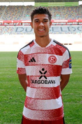Düsseldorf , Deutschland, 3. Fussball Bundesliga Saison 2026 2027 Jordi Paulina ; Fortuna Düsseldorf 1895 ; 3.Liga, Porträttermin 2026 2027, *** Düsseldorf, Germany, 2026–2027 Bundesliga Season, Jordi Paulina, Fortuna Düsseldorf 1895, 3. Liga, Photo Shoot 2026–2027,