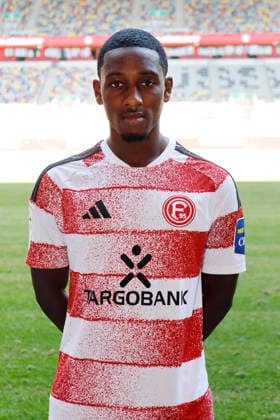 Düsseldorf , Deutschland, 3. Fussball Bundesliga Saison 2026 2027 Kaden Amaniampong ; Fortuna Düsseldorf 1895 ; 3.Liga, Porträttermin 2026 2027, *** Düsseldorf, Germany, 2026–2027 Bundesliga Season, Kaden Amaniampong, Fortuna Düsseldorf 1895, 3. Liga, Photo Shoot 2026–2027,