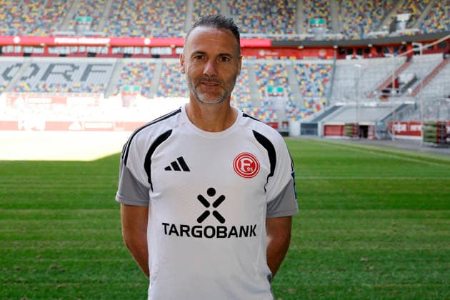 Düsseldorf , Deutschland, 3. Fussball Bundesliga Saison 2026 2027 Alexander Ende ; Fortuna Düsseldorf 1895 ; 3.Liga, Porträttermin 2026 2027, *** Düsseldorf, Germany, 2026–2027 Bundesliga Season, Alexander Ende, Fortuna Düsseldorf 1895, 3. Liga, Photo Shoot 2026–2027,