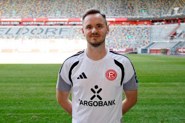 Düsseldorf , Deutschland, 3. Fussball Bundesliga Saison 2026 2027 Benjamin Fischer ; Fortuna Düsseldorf 1895 ; 3.Liga, Porträttermin 2026 2027, *** Düsseldorf, Germany, 2026–2027 Bundesliga Season, Benjamin Fischer, Fortuna Düsseldorf 1895, 3. Liga, Photo Shoot 2026–2027,