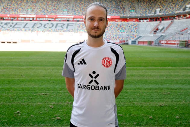 Düsseldorf , Deutschland, 3. Fussball Bundesliga Saison 2026 2027 Jonas Bergerhoff ; Fortuna Düsseldorf 1895 ; 3.Liga, Porträttermin 2026 2027, *** Düsseldorf, Germany, 2026–2027 Bundesliga Season, Jonas Bergerhoff, Fortuna Düsseldorf 1895, 3. Liga, Photo Shoot 2026–2027,
