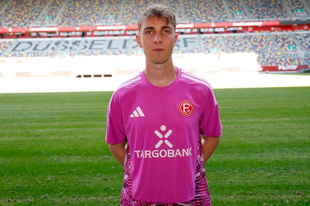 Düsseldorf , Deutschland, 3. Fussball Bundesliga Saison 2026 2027 Lasse Rieß ; Fortuna Düsseldorf 1895 ; 3.Liga, Porträttermin 2026 2027, *** Düsseldorf, Germany, 2026–2027 Bundesliga Season, Lasse Rieß, Fortuna Düsseldorf 1895, 3. Liga, Photo Shoot 2026–2027,