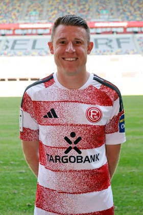 Düsseldorf , Deutschland, 3. Fussball Bundesliga Saison 2026 2027 Dominique Heintz ; Fortuna Düsseldorf 1895 ; 3.Liga, Porträttermin 2026 2027, *** Düsseldorf, Germany, 2026–2027 Bundesliga Season, Dominique Heintz, Fortuna Düsseldorf 1895, 3. Liga, Photo Shoot 2026–2027,
