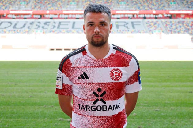 Düsseldorf , Deutschland, 3. Fussball Bundesliga Saison 2026 2027 Yassine Bouchama ; Fortuna Düsseldorf 1895 ; 3.Liga, Porträttermin 2026 2027, *** Düsseldorf, Germany, 2026–2027 Bundesliga Season, Yassine Bouchama, Fortuna Düsseldorf 1895, 3. Liga, Photo Shoot 2026–2027,