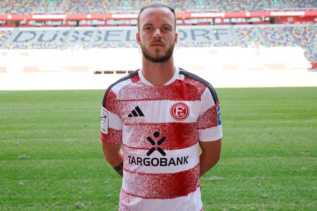 Düsseldorf , Deutschland, 3. Fussball Bundesliga Saison 2026 2027 Jorrit Hendrix ; Fortuna Düsseldorf 1895 ; 3.Liga, Porträttermin 2026 2027, *** Düsseldorf, Germany, 2026–2027 Bundesliga Season, Jorrit Hendrix, Fortuna Düsseldorf 1895, 3. Liga, Photo Shoot 2026–2027,