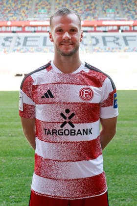 Düsseldorf , Deutschland, 3. Fussball Bundesliga Saison 2026 2027 Eric Hottmann ; Fortuna Düsseldorf 1895 ; 3.Liga, Porträttermin 2026 2027, *** Düsseldorf, Germany, 2026–2027 Bundesliga Season, Eric Hottmann, Fortuna Düsseldorf 1895, 3. Liga, Photo Shoot 2026–2027,