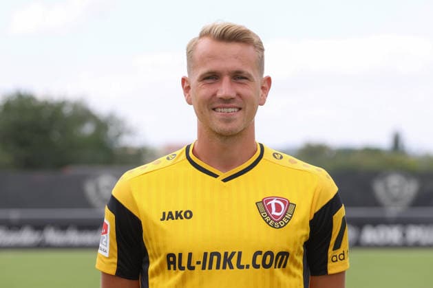 28.07.2026, xtgx, Fussball 2. Bundesliga, SG Dynamo Dresden Fototermin emspor, v.l. Lukas Boeder Porträttermin Dresden *** July 28, 2026, xtgx, Soccer 2. Bundesliga, SG Dynamo Dresden Photo Shoot for emspor, from left: Lukas Boeder Portrait Session in Dresden