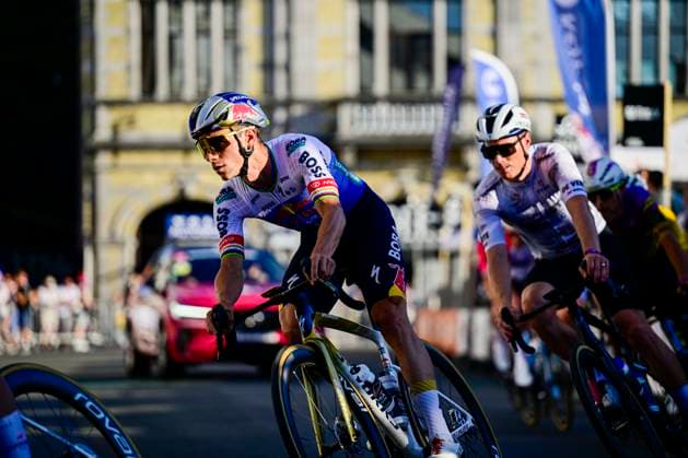 Na-Tourcriterium Roeselare - 28 07 2026 ROESELARE, BELGIUM - JULY 28 : Evenepoel Remco (BEL) of Red Bull BORA Hansgrohe in action during the post Tour de France criterium of Roeselare on July 28, 2026 in Roeselare, Belgium, 28 07 2026 Roeselare Belgium  Copyright: xJanxDexMeuleneirx