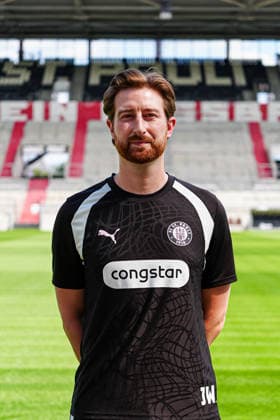 James Morgen (FC St. Pauli, Performance Management) GER, FC St. Pauli, Fussball, 28.07.2026 GER, FC St. Pauli, Fussball, 28.07.2026 Hamburg *** James Morgen FC St. Pauli, Performance Management GER, FC St. Pauli, soccer, team photo, July 28, 2026 GER, FC St. Pauli, soccer, team photo, July 28, 2026 Hamburg Copyright: xEibner-Pressefoto MarcelxvonxFehrnx EP_MFN