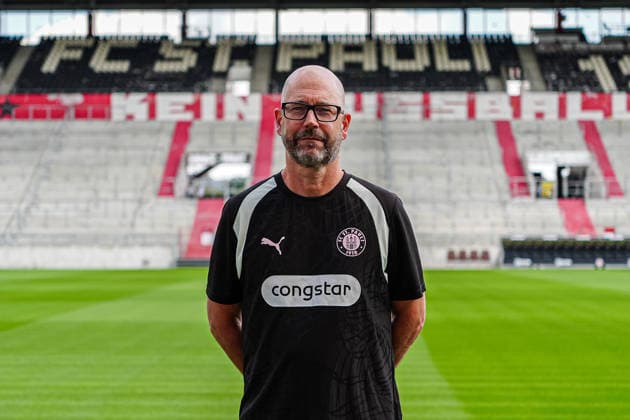 Dr. Sebastian Schneider (FC St. Pauli, Mannschaftsarzt) GER, FC St. Pauli, Fussball, 28.07.2026 GER, FC St. Pauli, Fussball, 28.07.2026 Hamburg *** Dr. Sebastian Schneider, FC St. Pauli, Team Doctor, GER; FC St. Pauli, Soccer, Team Photo, July 28, 2026, GER; FC St. Pauli, Soccer, Team Photo, July 28, 2026, Hamburg Copyright: xEibner-Pressefoto MarcelxvonxFehrnx EP_MFN