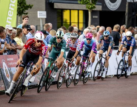 SURHUISTERVEEN - Mads Pedersen (2nd L) and Richard Carapaz (3rd R) in action during the 44th Profronde van Surhuisterveen. SEM VAN DER WAL ANP xVIxANPxSportx xxANPxIVx 564474026 originalFilename: 564474026.jpg
