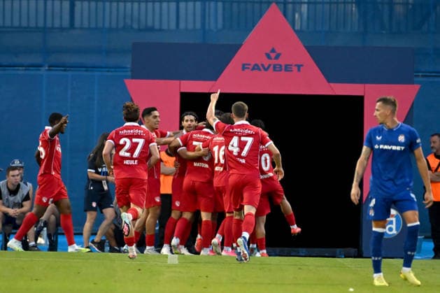 ZAGREB; CROATIA - JULY 28: Team Thun celebrate second score during the UEFA Champions League QR-2 second match between Dinamo Zagreb (CRO) and Thun (SUI) at Stadion Maksimir, Zagreb on July 28, 2026 in Zagreb, Croatia. (Photo by Igor Kupljenik Sports Press Photo).  Copyright: xIgorxKupljenikx xSPPx Sportspressphoto_SPR198042