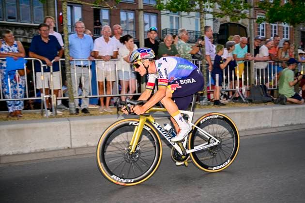 Na-Tourcriterium Roeselare - 28 07 2026 ROESELARE, BELGIUM - JULY 28 : Evenepoel Remco (BEL) of Red Bull BORA Hansgrohe in action during the post Tour de France criterium of Roeselare on July 28, 2026 in Roeselare, Belgium, 28 07 2026 Roeselare Belgium  Copyright: xJanxDexMeuleneirx