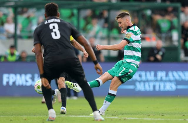 UEFA Champions League Second Qualifying Round Second Leg, Tallaght Stadium, Dublin 28 7 2026 Shamrock Rovers vs Ararat Armenia Shamrock Rovers Dylan Watts shoots on goal Dylan Watts shoots on goal 28 7 2026  Copyright: xx RB2_7108