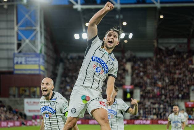 SOCCER - UEFA CL, Hearts vs Sturm EDINBURGH,SCOTLAND,28.JUL.26 - SOCCER - UEFA Champions League, qualification, Heart of Midlothian FC vs SK Sturm Graz. Image shows the rejoicing of Emran Soglo, Jon Gorenc Stankovic and Szymon Wlodarczyk (Sturm).  GEPAxpictures xMatthiasxTrinkl