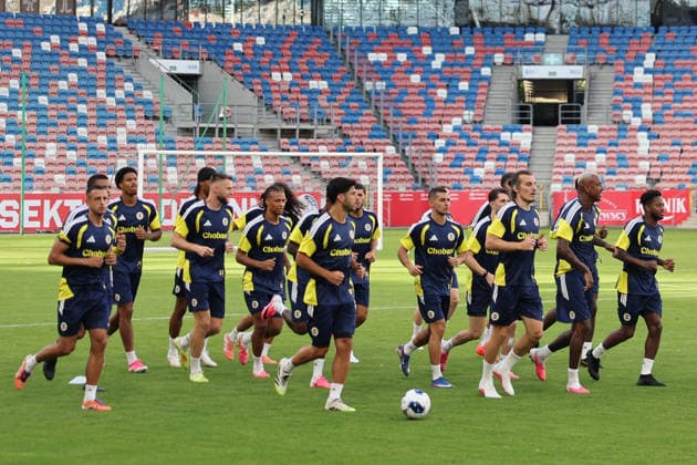 Fenerbahce practice session in Poland ZABRZE, POLAND - JULY 28: Fenerbahce players take part in the practice session ahead of the UEFA Champions League second qualifying round match between Gornik Zabrze and Fenerbahce at Arena Zabrze in Zabrze, Poland on July 28, 2026. Jakub Porzycki Anadolu Zabrze Poland. Editorial use only. Please get in touch for any other usage.  Copyright: x2026xAnadoluxJakubxPorzyckix