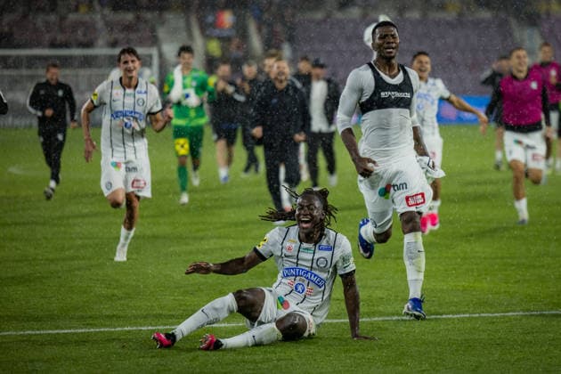 SOCCER - UEFA CL, Hearts vs Sturm EDINBURGH,SCOTLAND,28.JUL.26 - SOCCER - UEFA Champions League, qualification, Heart of Midlothian FC vs SK Sturm Graz. Image shows the rejoicing of SK STURM GRAZ.  GEPAxpictures xMatthiasxTrinkl