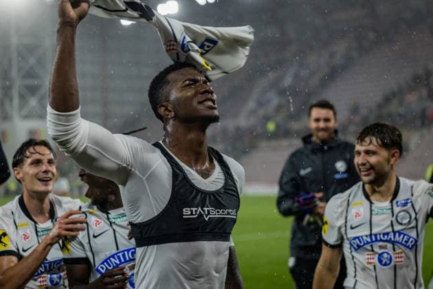 SOCCER - UEFA CL, Hearts vs Sturm EDINBURGH,SCOTLAND,28.JUL.26 - SOCCER - UEFA Champions League, qualification, Heart of Midlothian FC vs SK Sturm Graz. Image shows the rejoicing of Jeyland Mitchell (Sturm).  GEPAxpictures xMatthiasxTrinkl