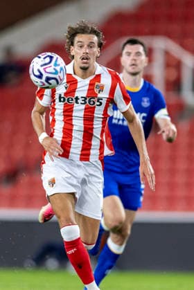 RECORD DATE NOT STATED 28th July 2026; Bet365 Stadium, Stoke, Staffordshire, England; Friendly Football, Stoke City versus Everton; Milan Smit of Stoke City chases a loose ball TimxWilliams