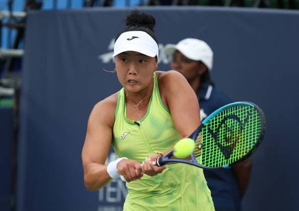 July 28, 2026, Washington, Illinois, USA: ANN LI of USA during the match against Magdalena Frech of Poland in the first round of Mubadala Washington DC, USA. Tennis: Mubadala DC Open - Ann Li  - ZUMAc278 20260728_zsp_c278_032 Copyright: xMarcinxCholewinskix