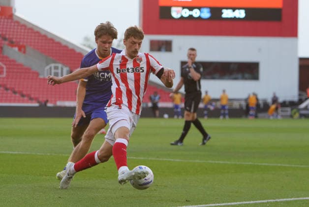 Stoke City v Everton, Pre-Season Friendly TomaÅ¡ Rigo of Stoke City during the Pre-Season Friendly match between Stoke City and Everton at the Bet365 Stadium, Stoke-on-Trent, UK on 28 July 2026. Stoke-on-Trent Bet365 Stadium Staffordshire UK Editorial use only , Copyright: xAlunxRobertsx PSI-24601-0052