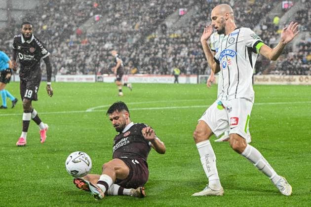 Heart of Midlothian v SK Sturm Graz UEFA Champions League Claudio Braga of Heart of Midlothian wins the ball from Jon Gorenc Stankovic of SK Sturm Graz during the UEFA Champions League Second Qualifying Round Second Leg match at Tynecastle Park, Edinburgh 28 07 2026 UK Newspapers OUT Copyright: xJamiexJohnstonx FIL-23685-0077