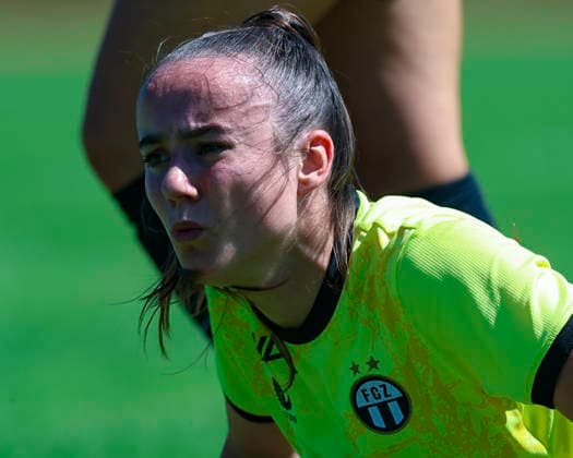 28.07.2026, SUI, Fussball, Frauen, Testspiel, Saison 2026 2027, FC Zürich vs. SC Freiburg Riana Gmür (21, FC Zürich) Foto: Urs Ottiger IMAGO Kerenzerberg Sportzentrum Kerenzerberg Zürich Switzerland *** July 28, 2026, SUI, Soccer, Women s, Friendly Match, 2026–2027 Season, FC Zurich vs. SC Freiburg, Riana Gmür, 21, FC Zurich, Photo by Urs Ottiger, IMAGO, Kerenzerberg Sports Center, Kerenzerberg, Zurich, Switzerland