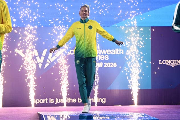 COM26 ATHLETICS, Gold medalist Eleanor Patterson of Australia during the medal ceremony for the Women™s High Jump during the Glasgow 2026 Commonwealth Games at Scotstoun Stadium in Glasgow, Scotland, Tuesday, July 28, 2026. ( NO ARCHIVING, EDITORIAL USE ONLY Glasgow United Kingdom  Copyright: xJOELxCARRETTx 20260729177721113576