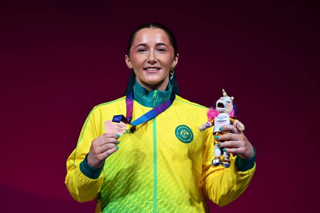 COM26 WEIGHTLIFTING, Bronze medalist Nya Phebe Hayman of Australia poses during the medal ceremony for the Women™s 69kg Weightlifting Final at the Glasgow 2026 Commonwealth Games at SEC Armadillo in Glasgow, Scotland, Tuesday, July 28, 2026. ( NO ARCHIVING, EDITORIAL USE ONLY Glasgow Scotland United Kingdom  Copyright: xLUKASxCOCHx 20260729121743571883