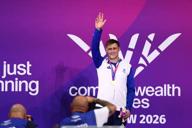 July 28, 2026, Glasgow, Scotland, Great Britain: STEPHEN CLEGG of Scotland poses with his gold medal won in the Swimming Men s 50m Freestyle SB13 Final of the Commonwealth Games Glasgow 2026 at the Tollcross International Swimming Centre in Glasgow, Scotland. Glasgow Great Britain - ZUMAc179 20260728_zep_c179_048 Copyright: xMickaelxChavetx