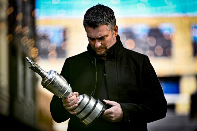 Ryan Fox holds the Claret Jug as he waits to attend the Public welcome home celebration for New Zealand golfer Ryan Fox on bringing the Claret Jug home after his historic Open Championship win. Takutai Square, Auckland, New Zealand on Tuesday 28 July 2026. Photo: Alan Lee Auckland New Zealand Copyright: xAlanxLeex xPhotosportx