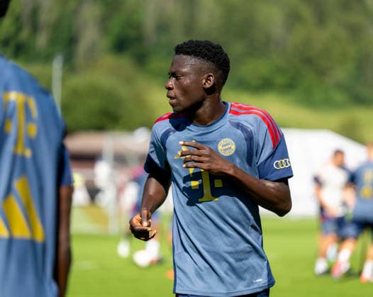 28.07.2026, Fussball Bundesliga 2026 2027, Trainingslager FC Bayern München in Rottach-Egern am Tegernsee (Bayern). Neuzugang Bara Sapoko Ndiaye (FC Bayern München) *** July 28, 2026, 2026–2027 Bundesliga, FC Bayern Munich training camp in Rottach-Egern on Lake Tegernsee, Bavaria; new signing Bara Sapoko Ndiaye, FC Bayern Munich