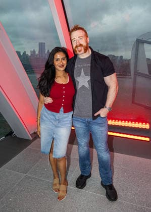 Football - Pre-Season - Liverpool FC 2026 27 Away Kit Launch NEW YORK, USA - Tuesday, July 28, 2026: Wrestler Stephen Farrelly, AKA Seamus, with his wife Isabella Revilla at an Adidas launch event for the new Liverpool FC 2026 27 away kit at the Refinery in Williamsburg, New York. (Photo by David Rawcliffe Propaganda) WILLIAMSBURG The Refinery NEW YORK UNITED STATES OF AMERICA  Copyright: xDavidxRawcliffex 2026-07-28-094-Liverpool_Adidas_Away_Kit_Launch