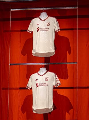 Football - Pre-Season - Liverpool FC 2026 27 Away Kit Launch NEW YORK, USA - Tuesday, July 28, 2026: The new Liverpool FC 2026 27 Adidas away kit on display during a launch event at the Refinery in Williamsburg, New York. (Photo by David Rawcliffe Propaganda) WILLIAMSBURG The Refinery NEW YORK UNITED STATES OF AMERICA  Copyright: xDavidxRawcliffex 2026-07-28-107-Liverpool_Adidas_Away_Kit_Launch