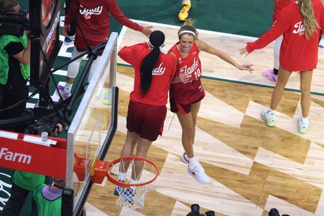 July 28, 2026, Seattle, Washington, USA: Indiana Fever guard LEXIE HULL (10) warms-up prior to the WNBA, Basketball Damen, USA match between the Seattle Storm and Indiana Fever at Climate Pledge Arena in Seattle. Seattle USA - ZUMAd218 20260728_zsp_d218_012 Copyright: xRichardxDizonx