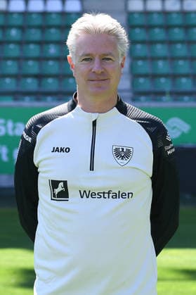 SC Preußen Münster; 3. Liga, Porträttermin 2026 2027 Tim Hartwig ( Mannschaftsarzt Münster ); SC Preußen Münster; 3. Liga, Porträttermin 2026 2027 *** SC Preußen Münster, 3rd Division, Profile Session 2026–2027 Tim Hartwig, Team Doctor, Münster SC Preußen Münster, 3rd Division, Profile Session 2026–2027 xRx