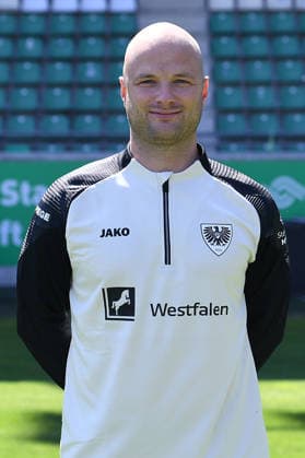 SC Preußen Münster; 3. Liga, Porträttermin 2026 2027 Kristian Schneider ( Mannschaftsarzt Münster ); SC Preußen Münster; 3. Liga, Porträttermin 2026 2027 *** SC Preußen Münster, 3rd Division, Profile Session 2026–2027 Kristian Schneider, Team Doctor, Münster SC Preußen Münster, 3rd Division, Profile Session 2026–2027 xRx