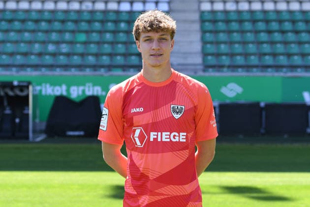 SC Preußen Münster; 3. Liga, Porträttermin 2026 2027 Johannes Schenk ( Münster ); SC Preußen Münster; 3. Liga, Porträttermin 2026 2027 *** SC Preußen Münster, 3rd Division, Photo Shoot 2026–2027 Johannes Schenk Münster SC Preußen Münster, 3rd Division, Photo Shoot 2026–2027 xRx